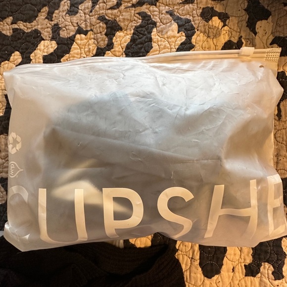 NWT Cupshe swimsuit. - Picture 10 of 10